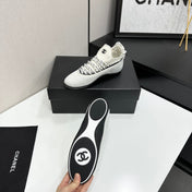 CHANEL 26S SNEAKERS IN WHITE SUEDE AND MESH