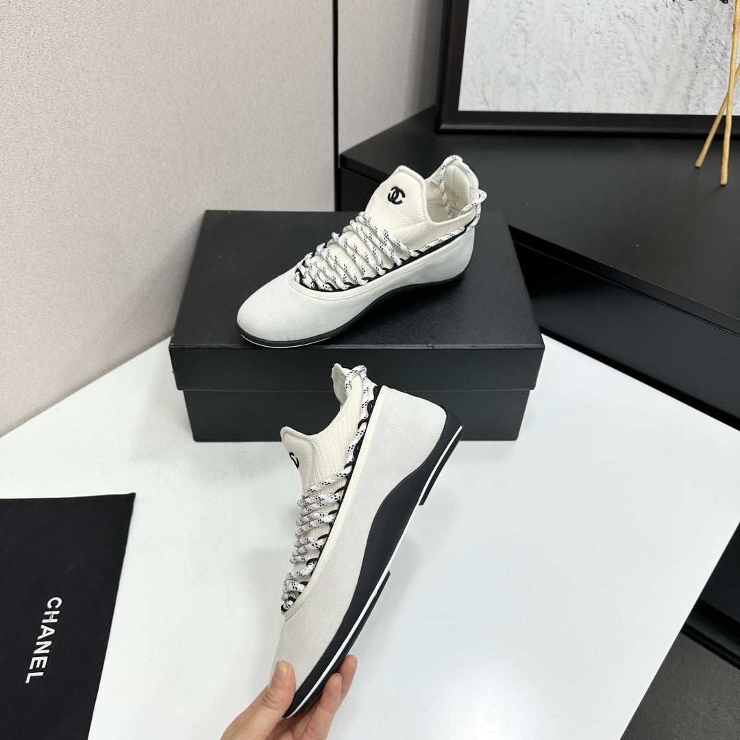 CHANEL 26S SNEAKERS IN WHITE SUEDE AND MESH