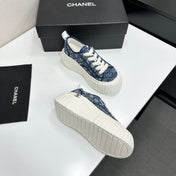 CHANEL 26S SNEAKERS IN NAVY BLUE DIAMOND-PATTERNED WOVEN FABRIC