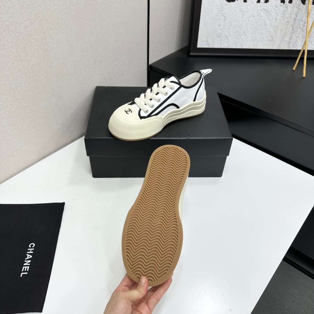 CHANEL 26S PLATFORM SNEAKERS IN WHITE CALFSKIN