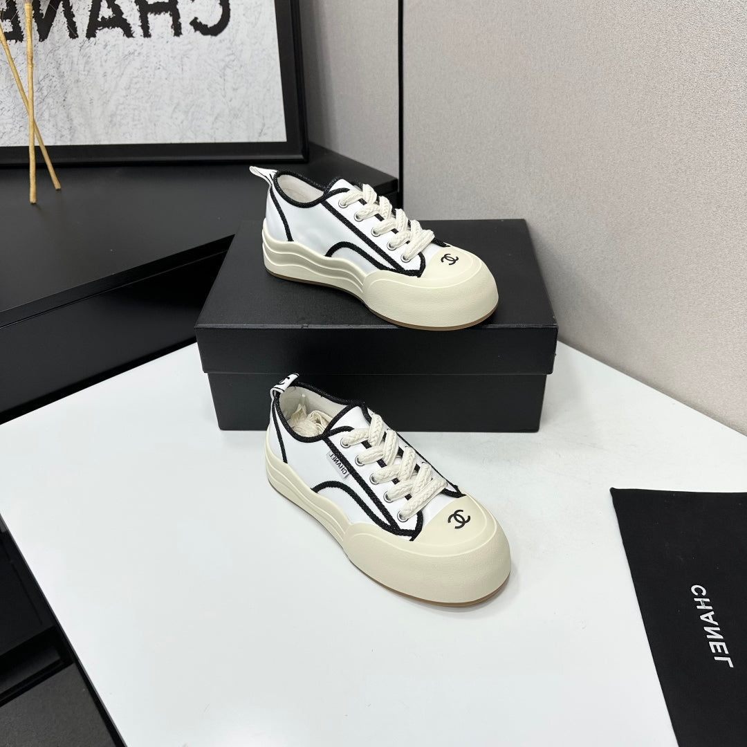 CHANEL 26S PLATFORM SNEAKERS IN WHITE CALFSKIN