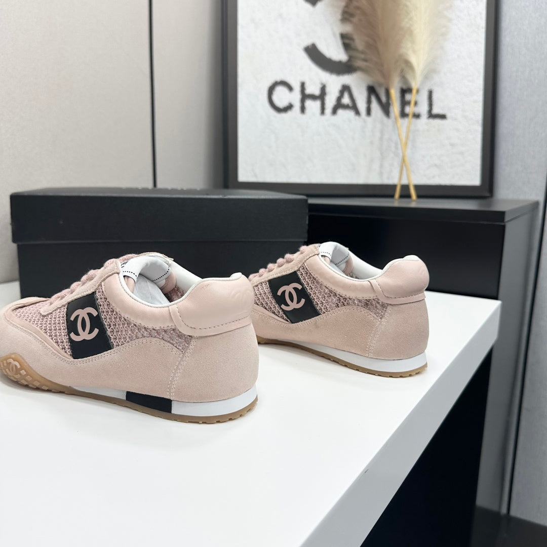 CHANEL 26S SNEAKERS IN LIGHT PINK CALFSKIN AND MESH