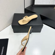 CHANEL 26S THONG SANDALS IN BEIGE LAMBSKIN