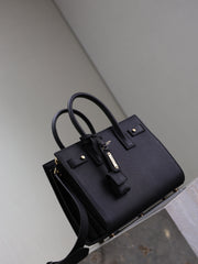 YSL 25S SAC DE JOUR MM 26 IN BLACK SUPPLE GRAINED CALFSKIN GOLD HARDWRE