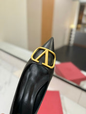 VALENTINO 26S BALLET FLATS IN BLACK SMOOTH CALFSKIN WITH GOLD HARDWARE