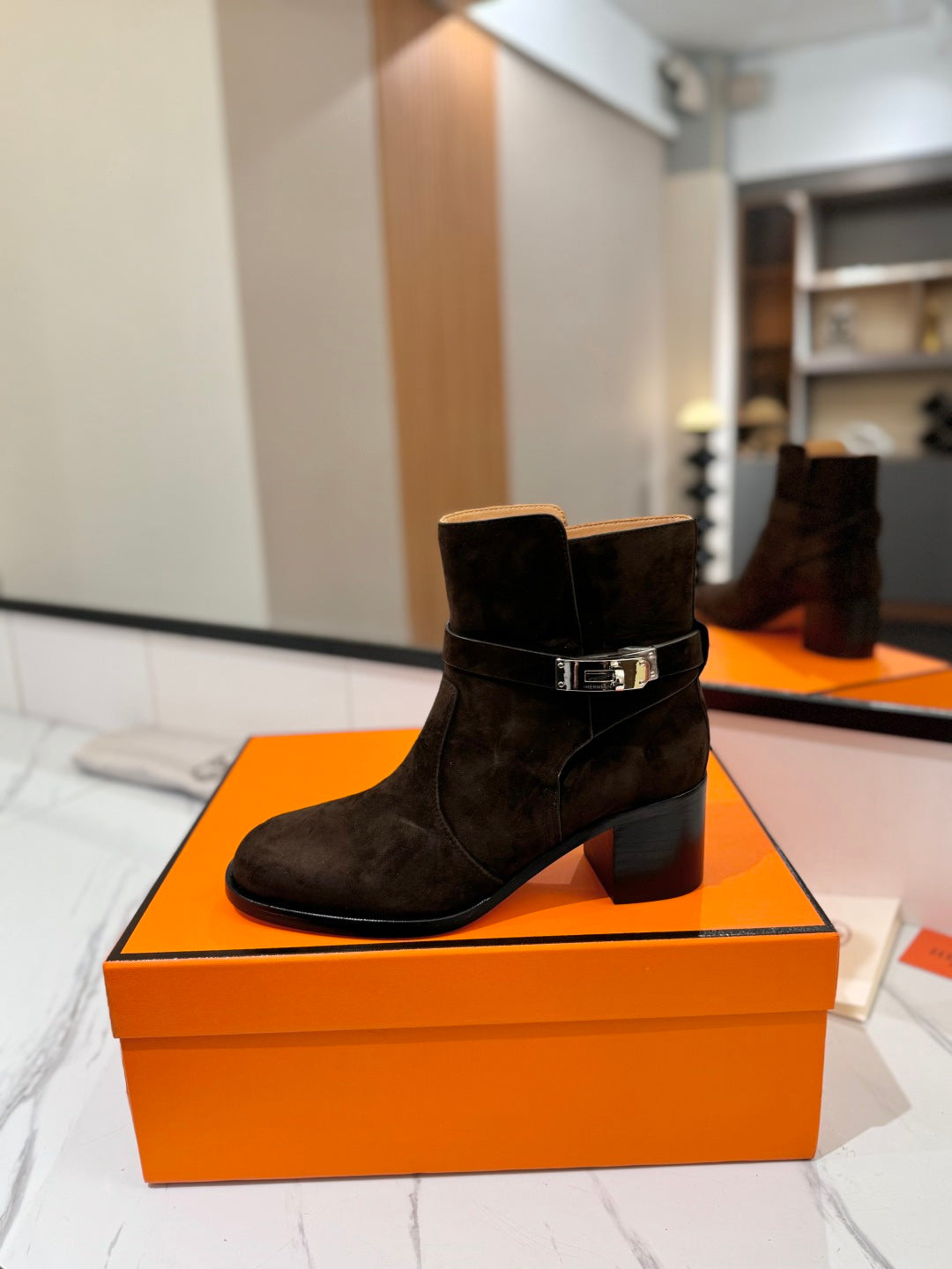 HM 26S ANKLE BOOTS 55 MM IN DARK BROWN SUEDE