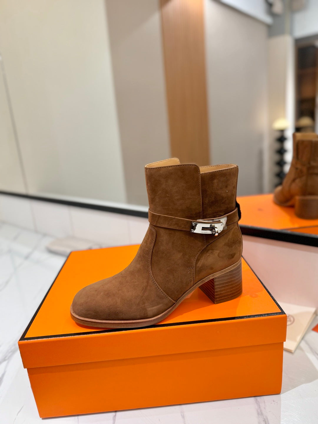HM 26S ANKLE BOOTS 55 MM IN BROWN SUEDE