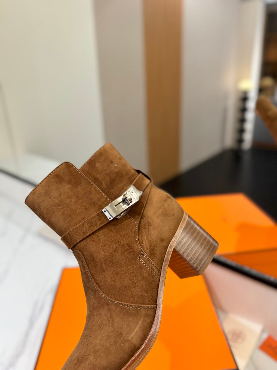 HM 26S ANKLE BOOTS 55 MM IN BROWN SUEDE