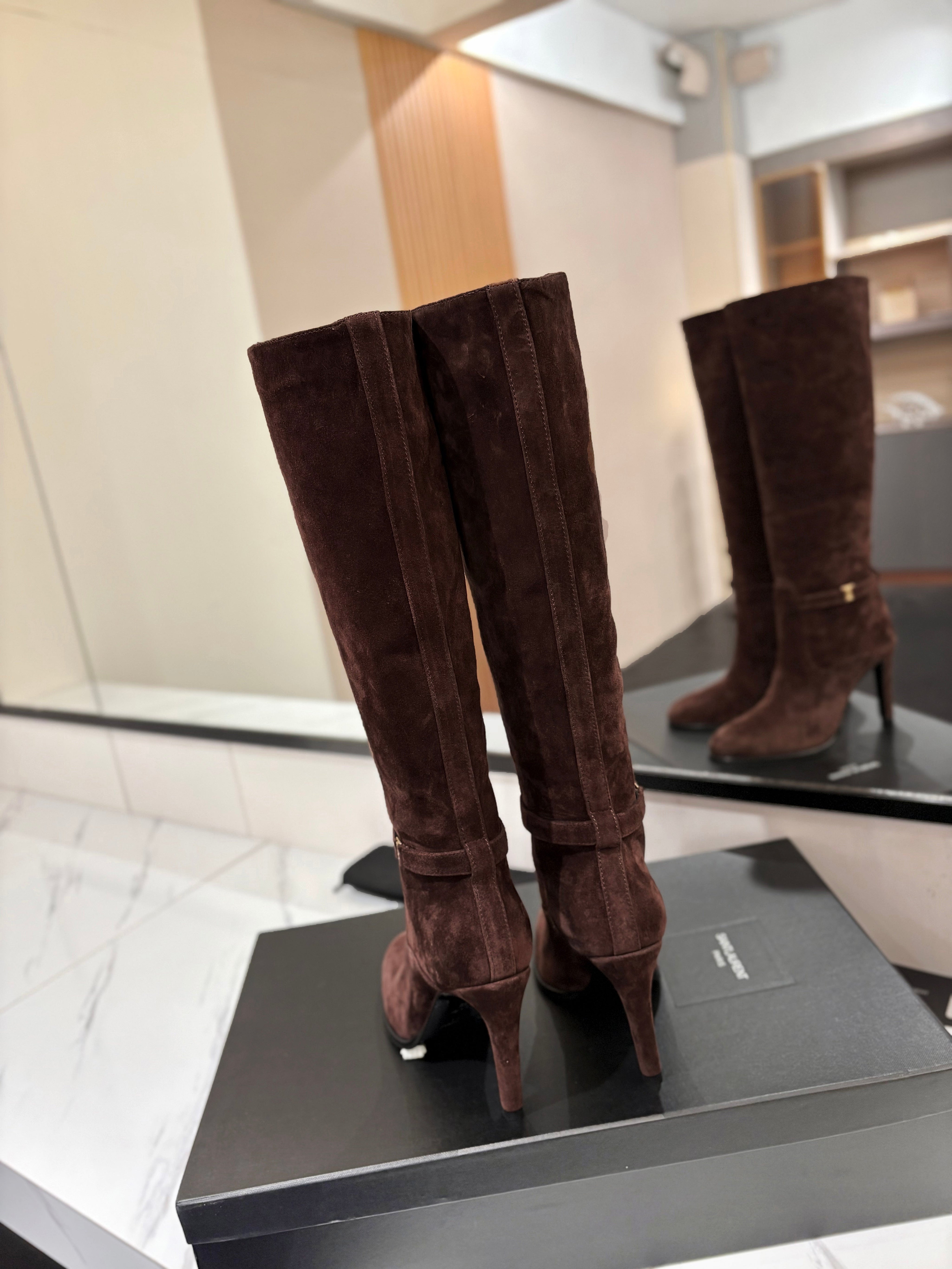 YSL 26S KNEE-HIGH BOOTS 90 MM IN DARK BROWN SUEDE