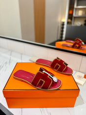 HM 26S ORAN SANDALS IN DARK RED SUEDE WITH TAN BOWN BRAIDED TRIM