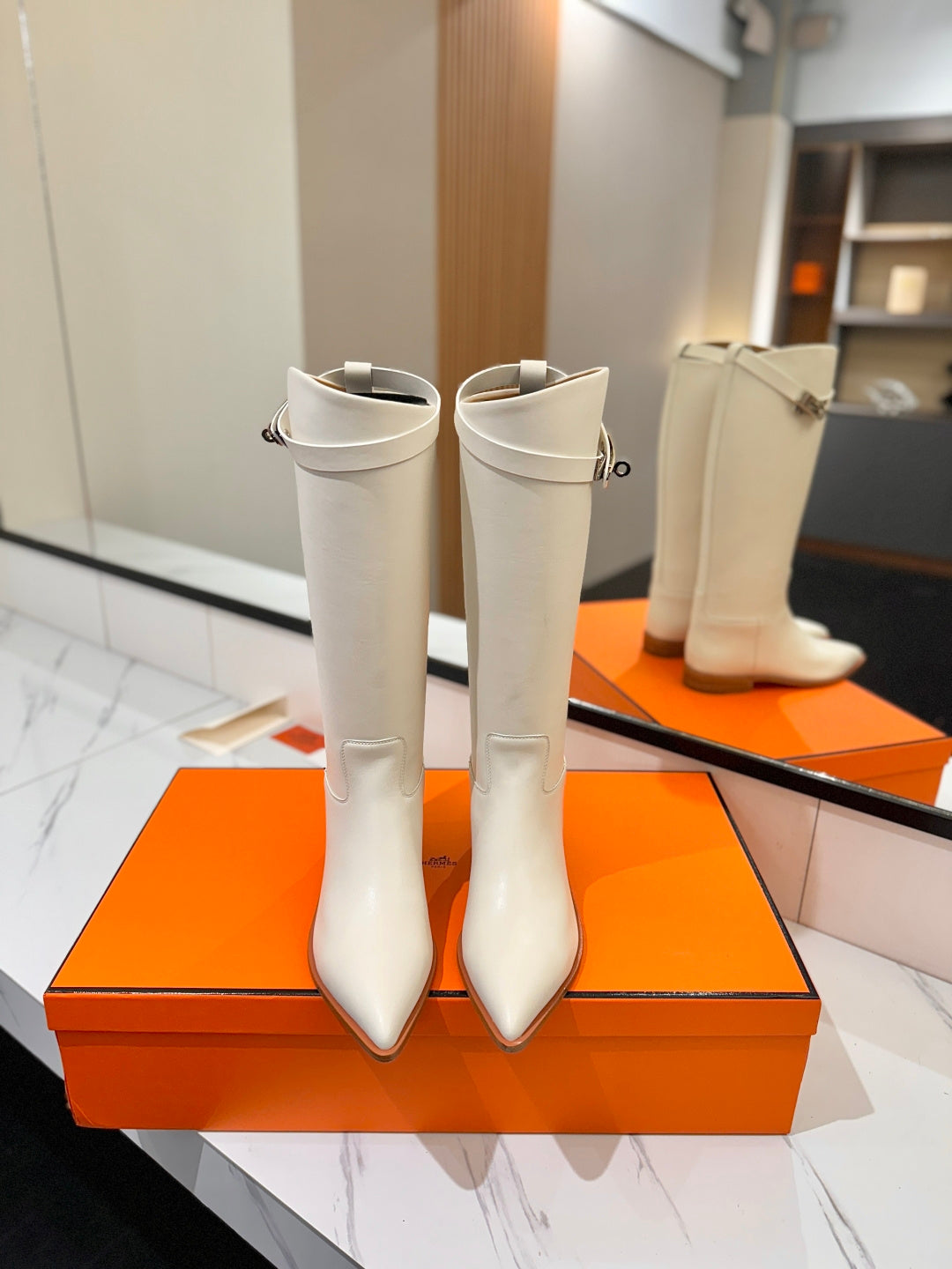 HM 26S JUMPING BOOTS IN CREAM WHITE CALFSKIN