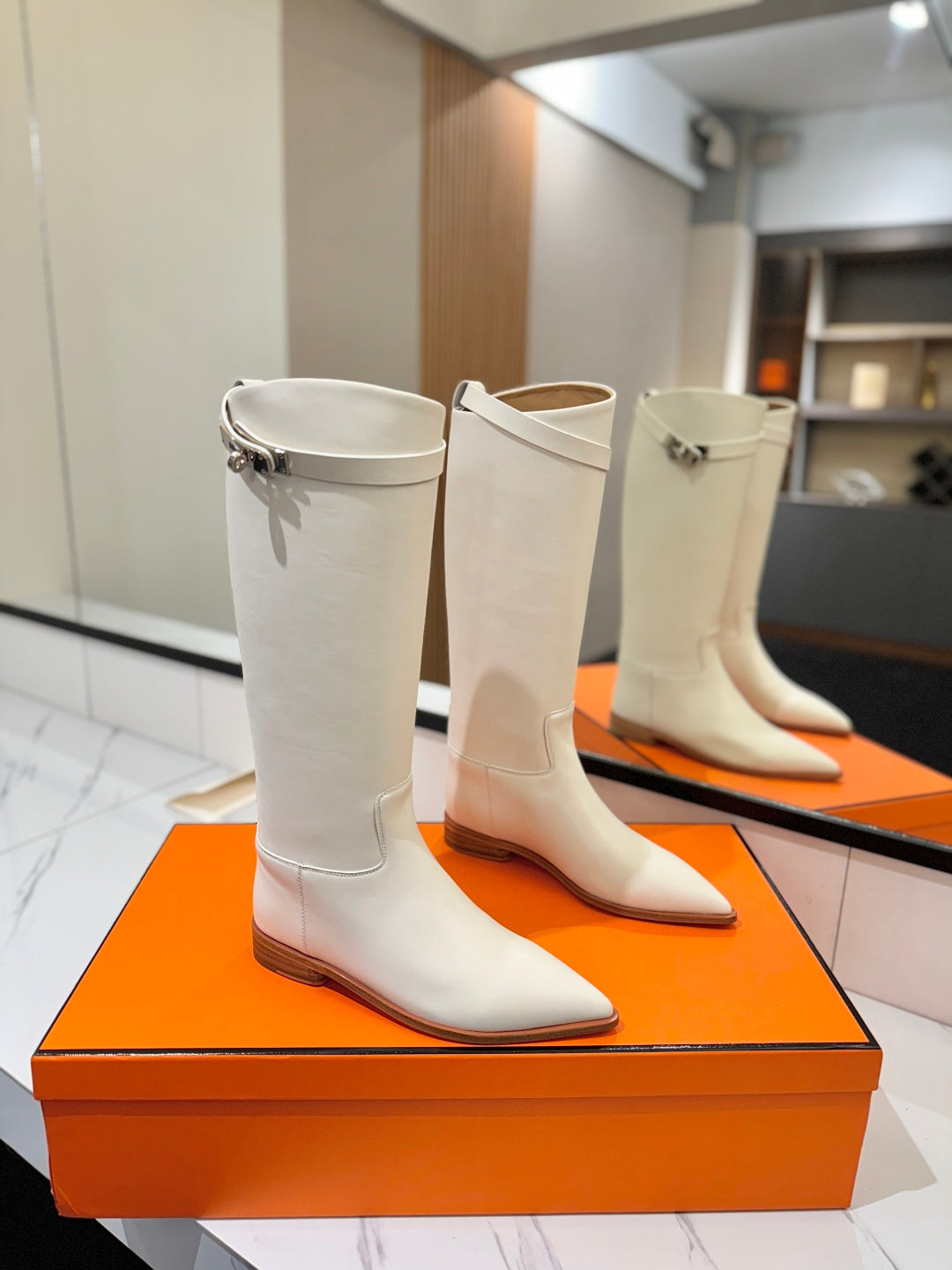 HM 26S JUMPING BOOTS IN CREAM WHITE CALFSKIN