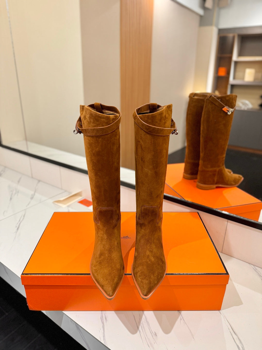 HM 26S JUMPING BOOTS IN BROWN SUEDE
