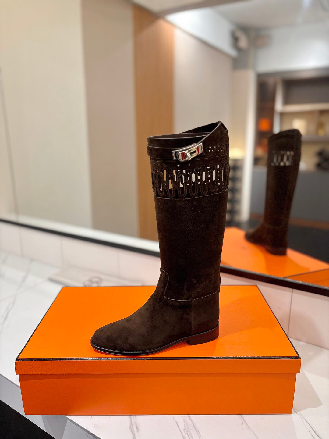 HM 26S PERFORATED HIGH-TOP BOOTS IN DARK BROWN SUEDE