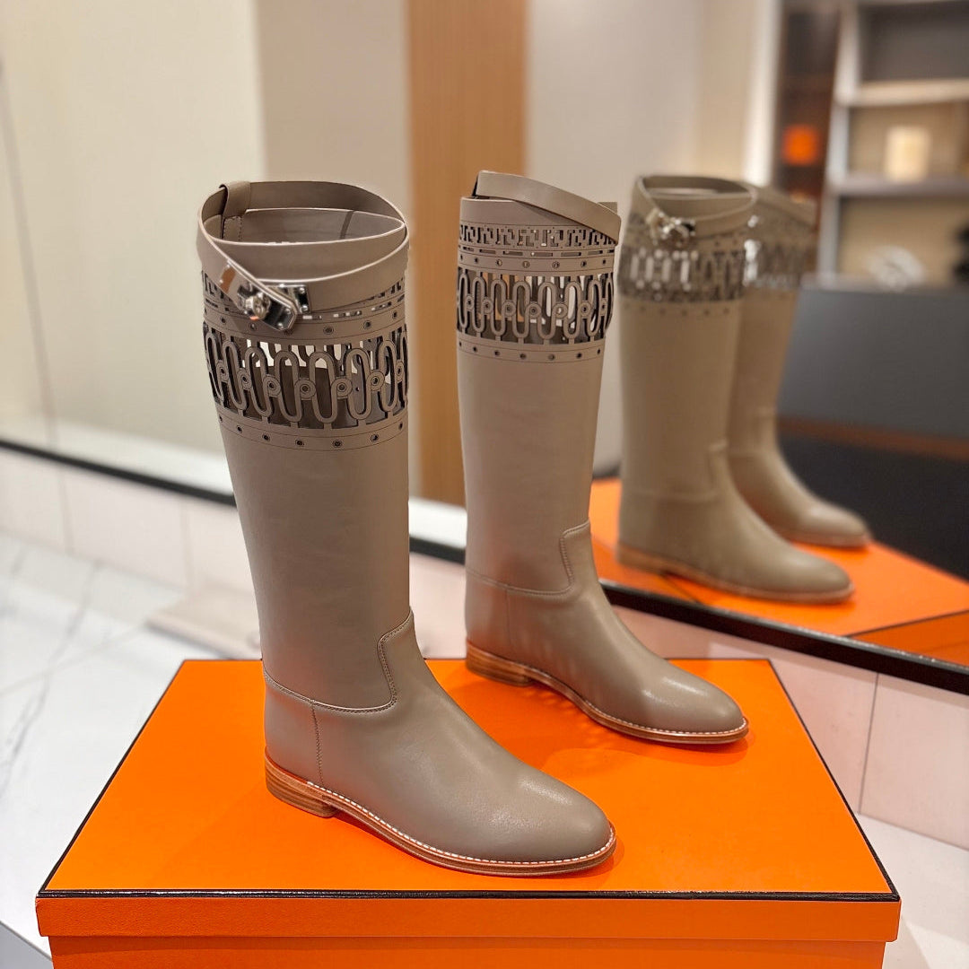 HM 26S PERFORATED HIGH-TOP BOOTS IN GREYISH BEIGE CALFSKIN