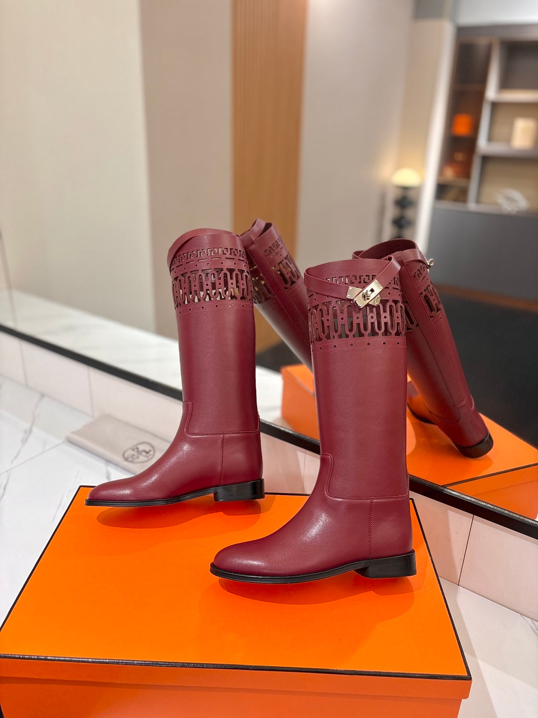 HM 26S PERFORATED HIGH-TOP BOOTS IN DARK RED CALFSKIN