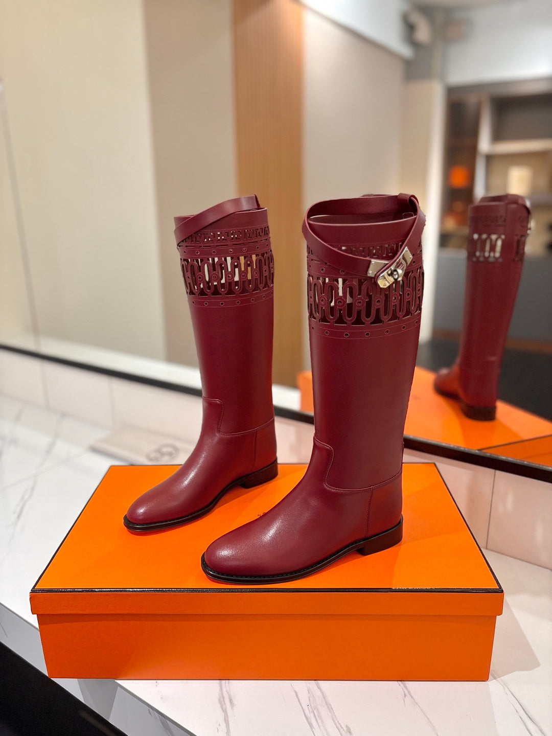 HM 26S PERFORATED HIGH-TOP BOOTS IN DARK RED CALFSKIN