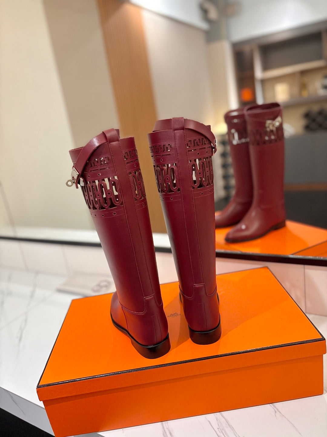 HM 26S PERFORATED HIGH-TOP BOOTS IN DARK RED CALFSKIN