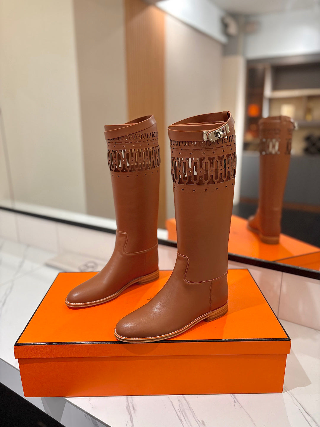 HM 26S PERFORATED HIGH-TOP BOOTS IN COGNAC BROWN CALFSKIN