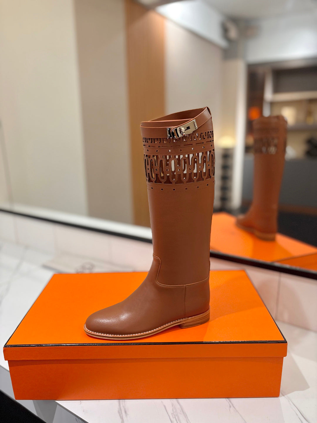 HM 26S PERFORATED HIGH-TOP BOOTS IN COGNAC BROWN CALFSKIN