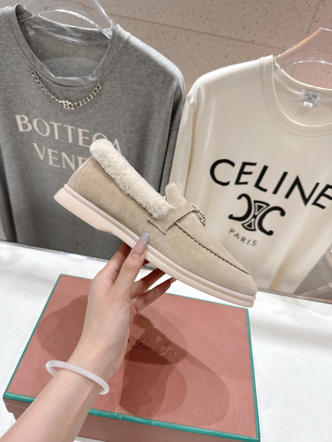 LP 25S SUMMER CHARMS WALK LOAFERS IN LIGHT TAUPE SUEDE AND FLEECE