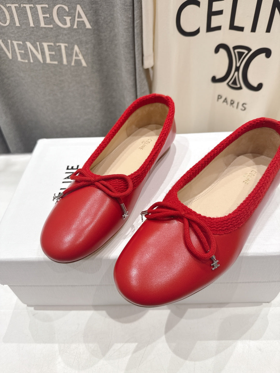 CELINE 26S BALLET FLATS IN RED CALFSKIN WITH BOW