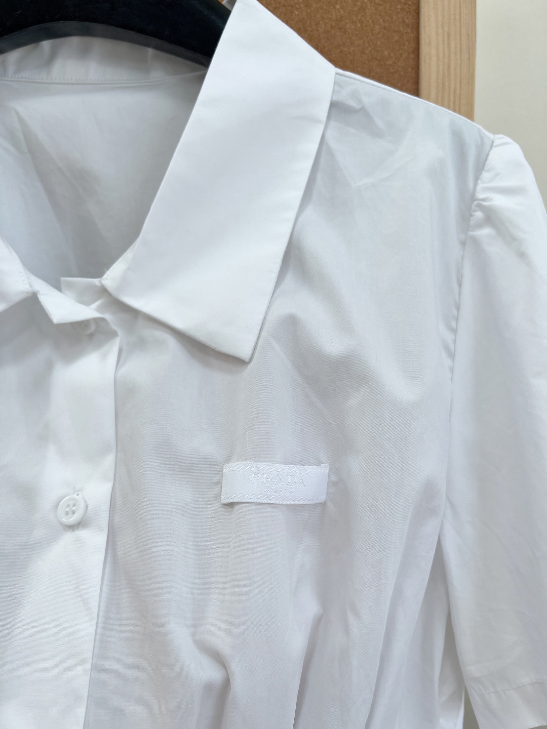 PRADA 26S SHORT WHITE SHIRT 1046
