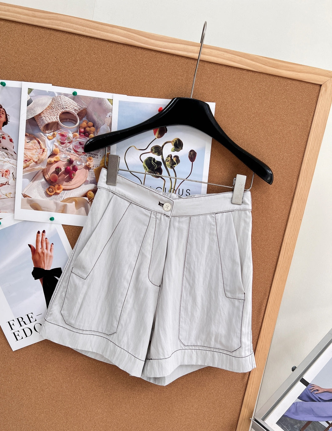 PRADA 26S SHORTS STYLE 983