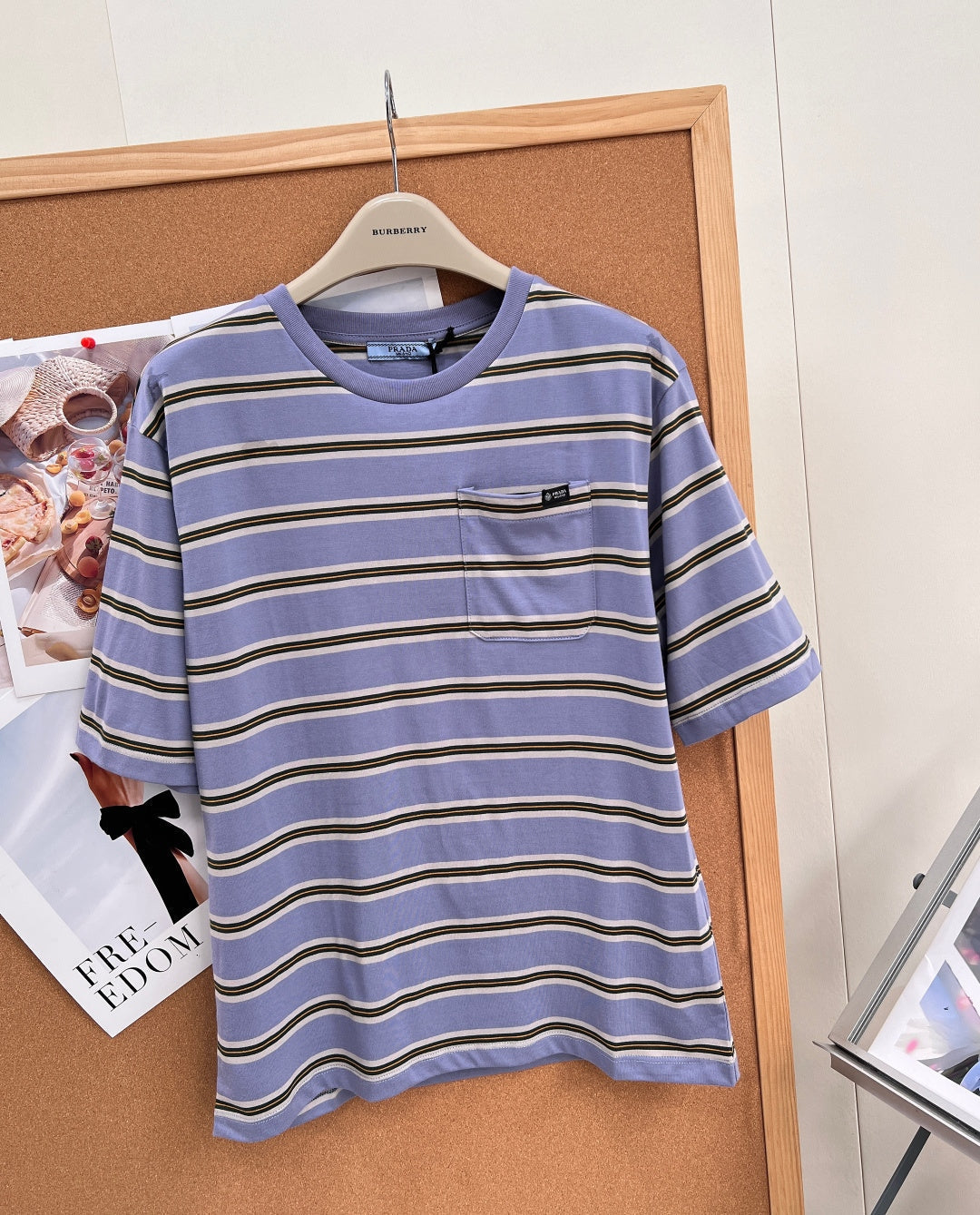PRADA 26S T-SHIRT STYLE 951