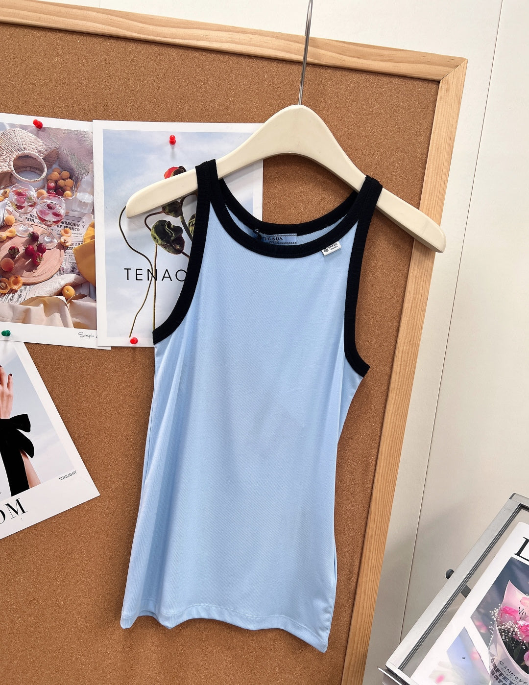 PRADA 26S SLEEVELESS TOP STYLE 948
