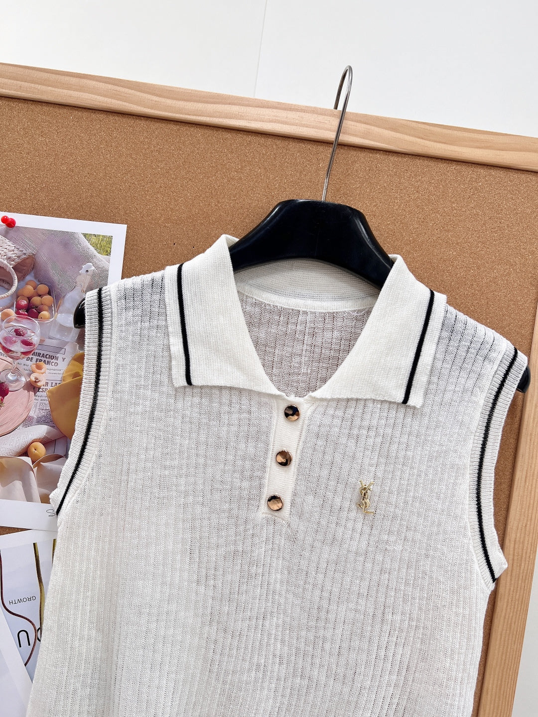 YSL 26S SLEEVELESS KNIT POLO TOP 487