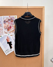 YSL 26S SLEEVELESS KNIT POLO TOP 486