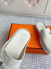 HM 25S MULES IN CREAM WHITE SUEDE WITH SILVER HARDWARE
