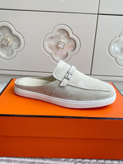 HM 25S MULES IN CREAM WHITE SUEDE WITH SILVER HARDWARE