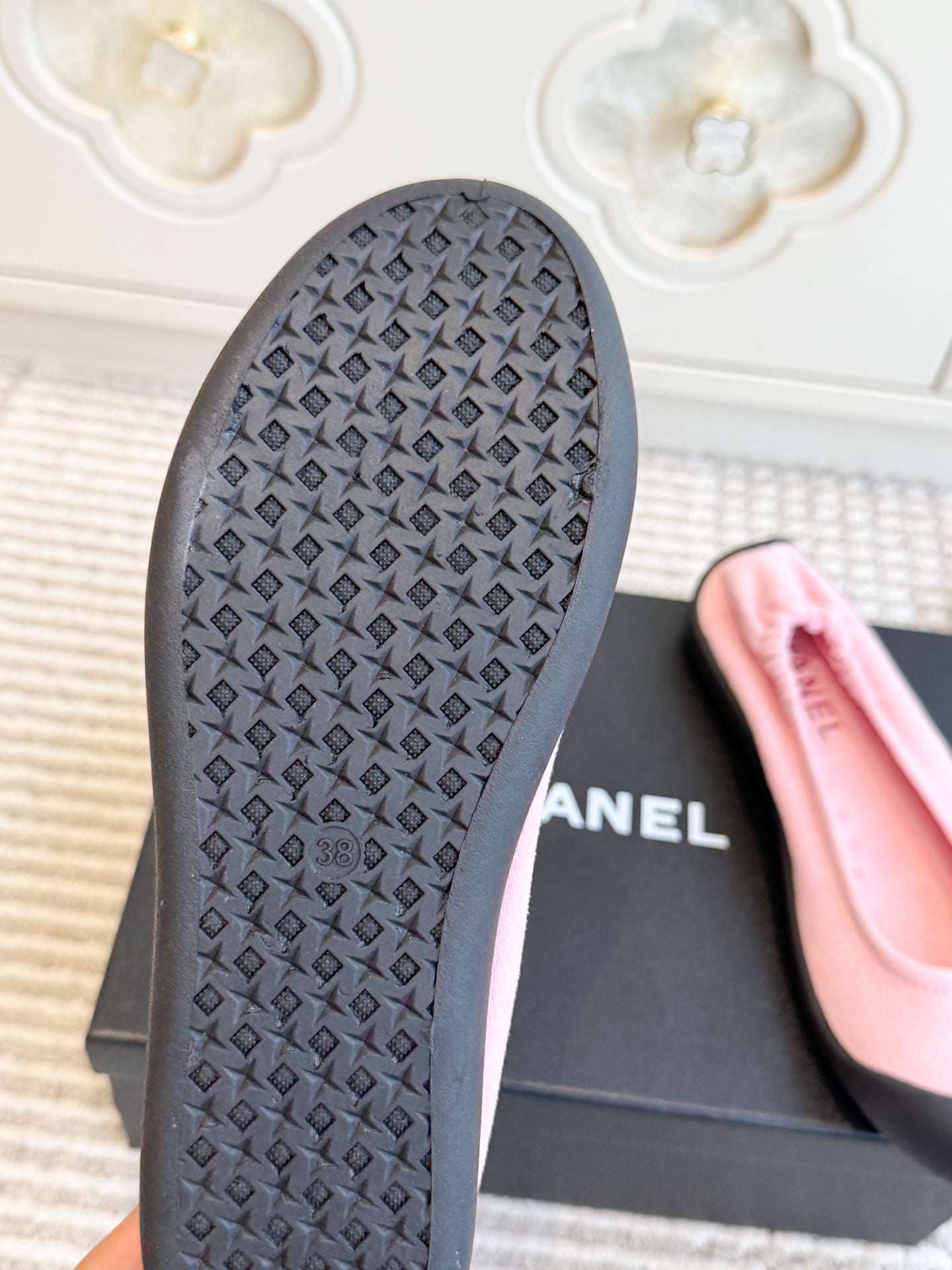CHANEL 26S BALLET FLATS IN PINK SUEDE AND BLACK LAMBSKIN