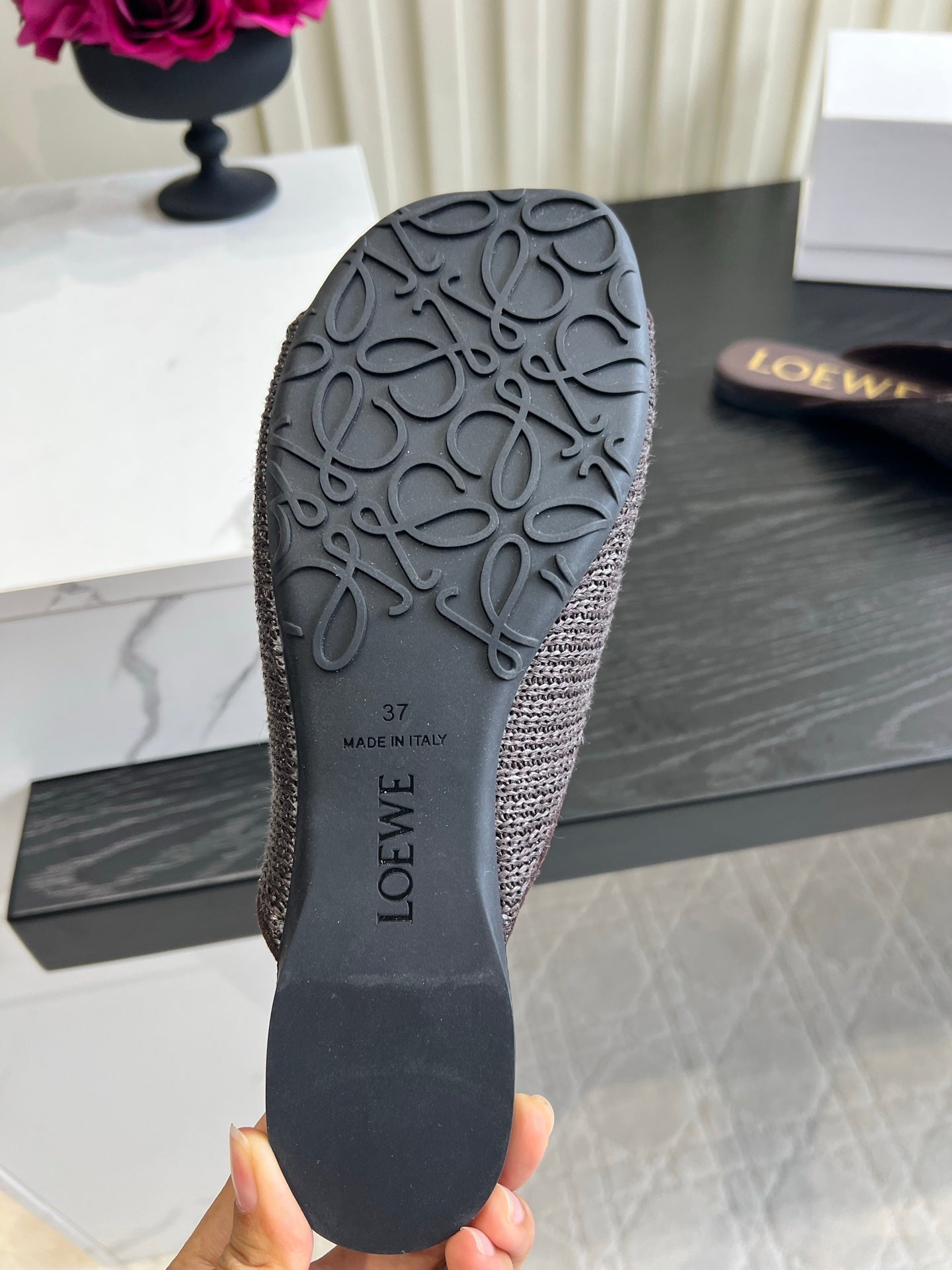 LOEWE 26S SANDALS IN DARK BROWN RAFFIA AND LAMBSKIN