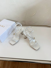 MEDIUM SQUARE HEEL SANDAL IN WHITE LAMBSKIN