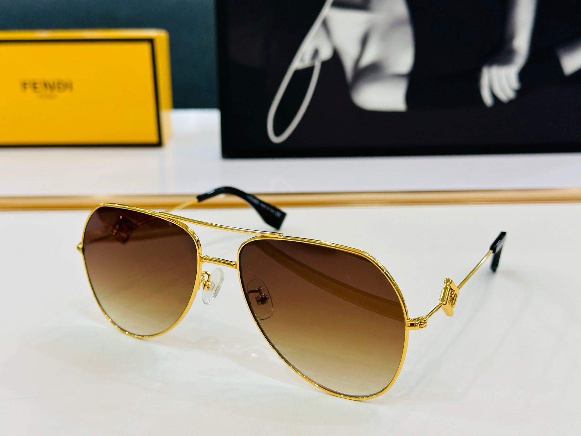 SKY AVIATOR FRAME SUNGLASSES E40150U IN METAL