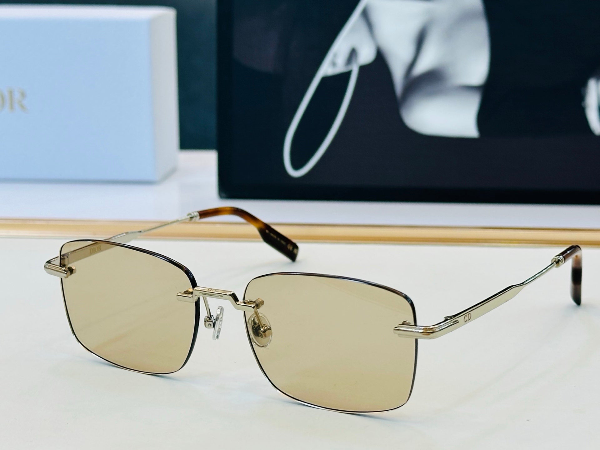 DIOR 26S SLIM SQUARE FRAME IN ACETATE 403017