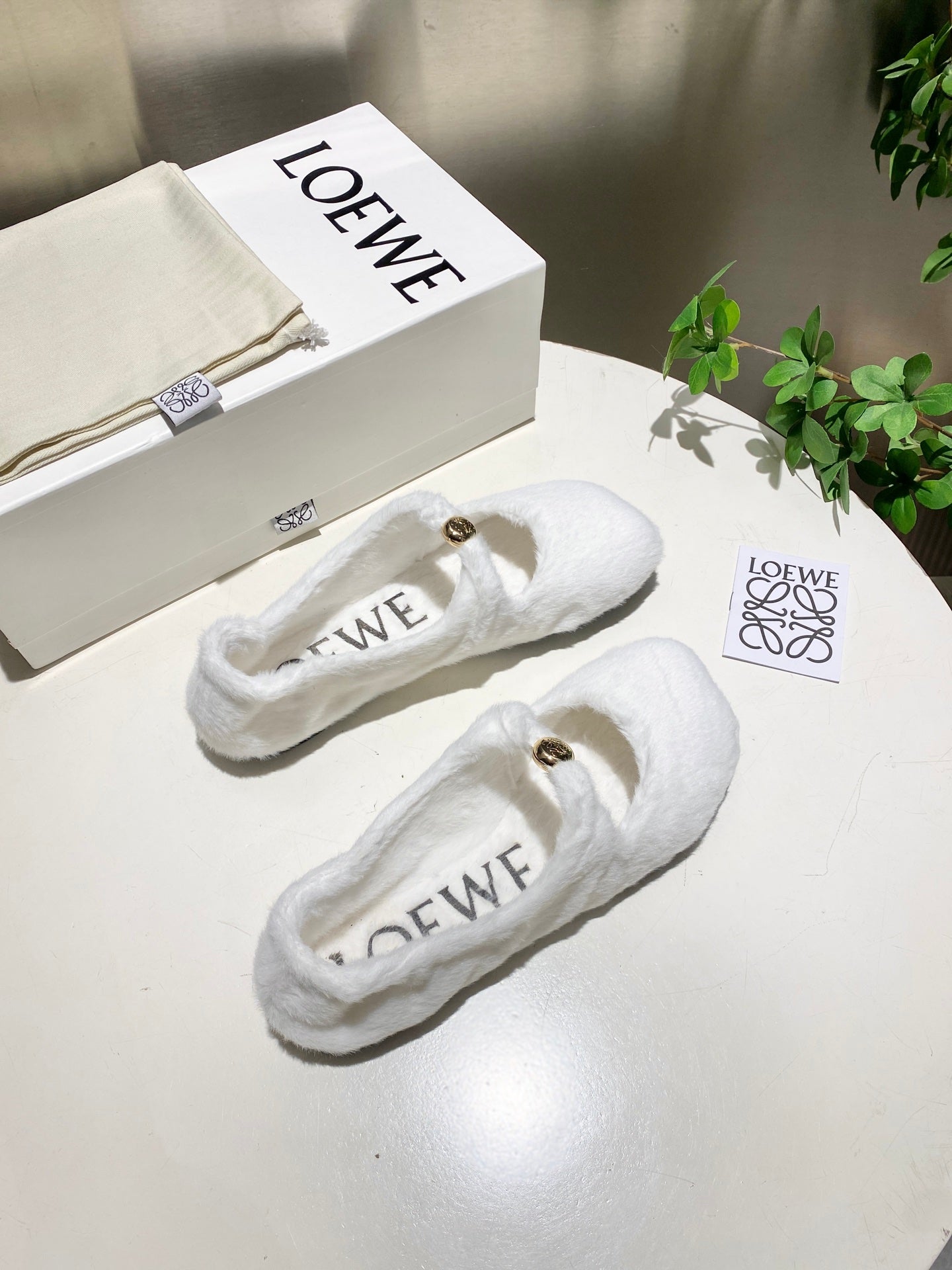 LOEWE 26S BALLET FLATS IN WHITE SHEARLING