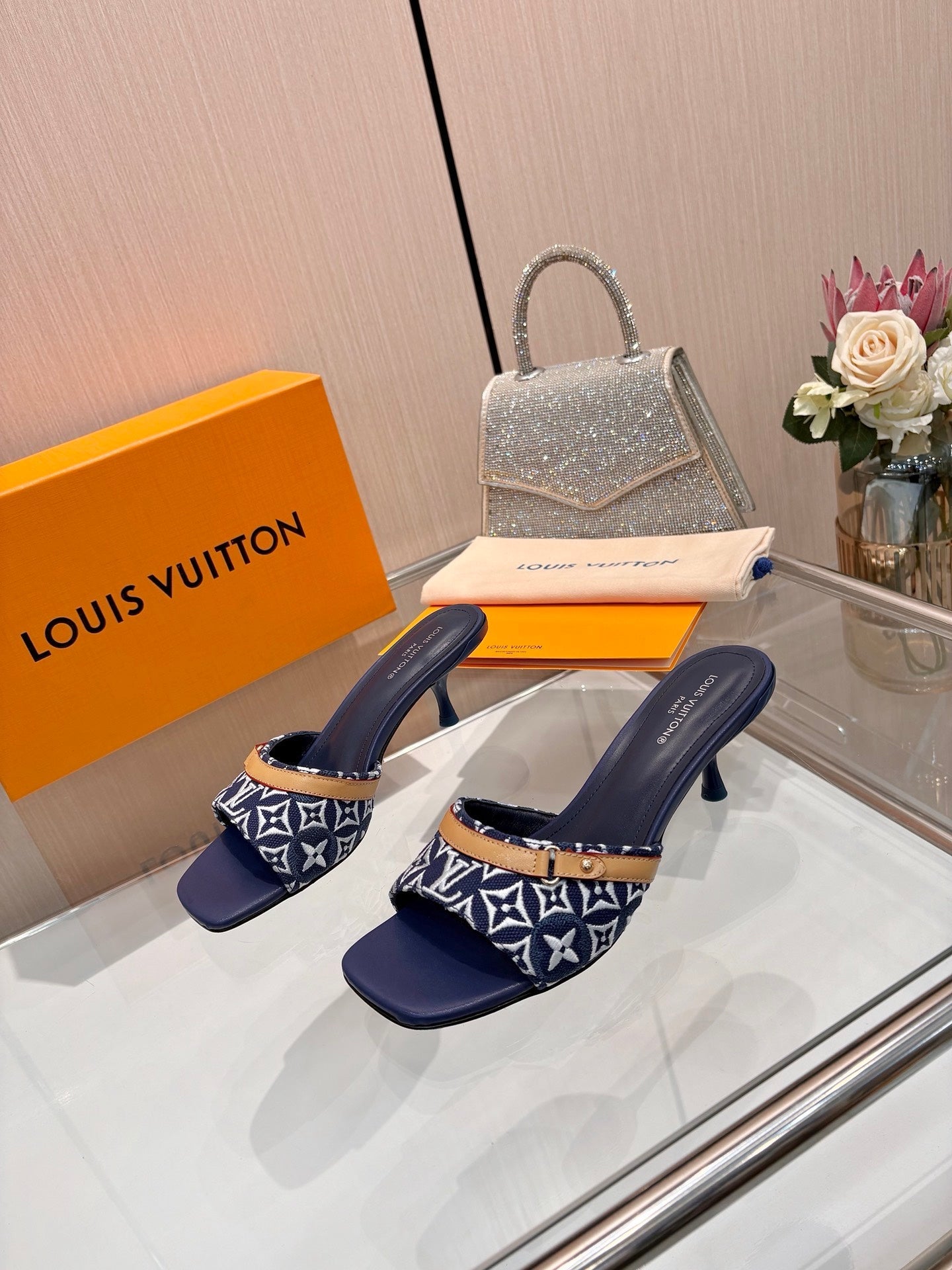 LV 26S HIGH-HEELED MULES 55 MM IN DARK BLUE AND WHITE EMBROIDERED MONOGRAM CANVAS