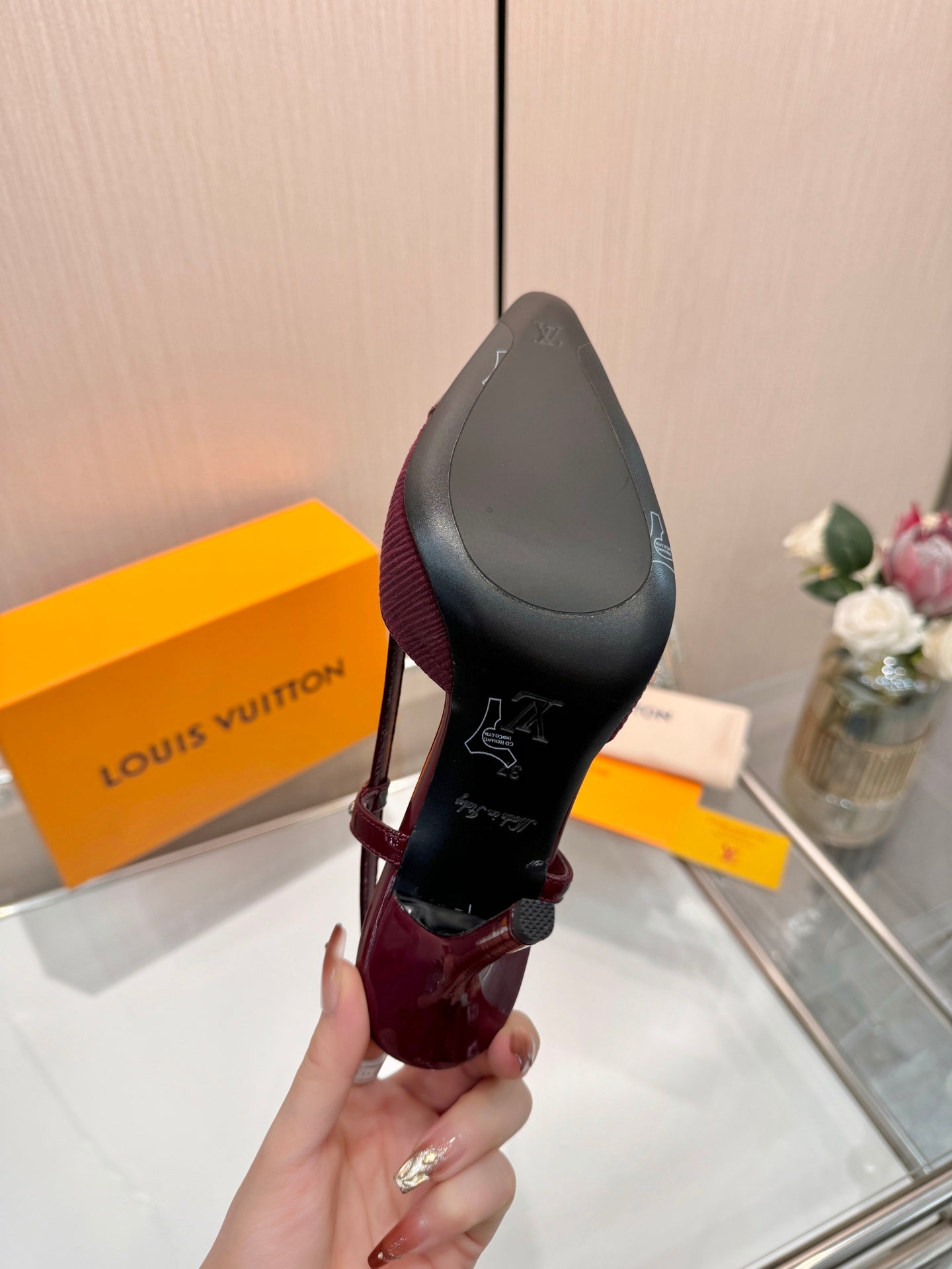 LV 26S SLINGBACK PUMPS 90 MM IN DARK RED FABRIC AND CALFSKIN