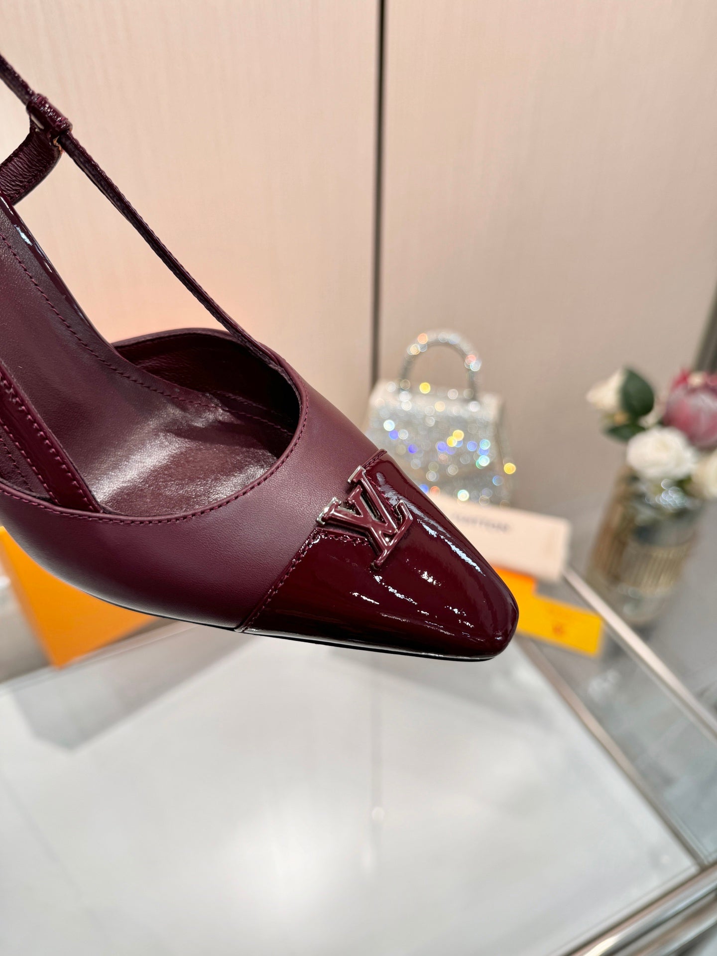 LV 26S SLINGBACK PUMPS 90 MM IN DARK BROWN CALFSKIN