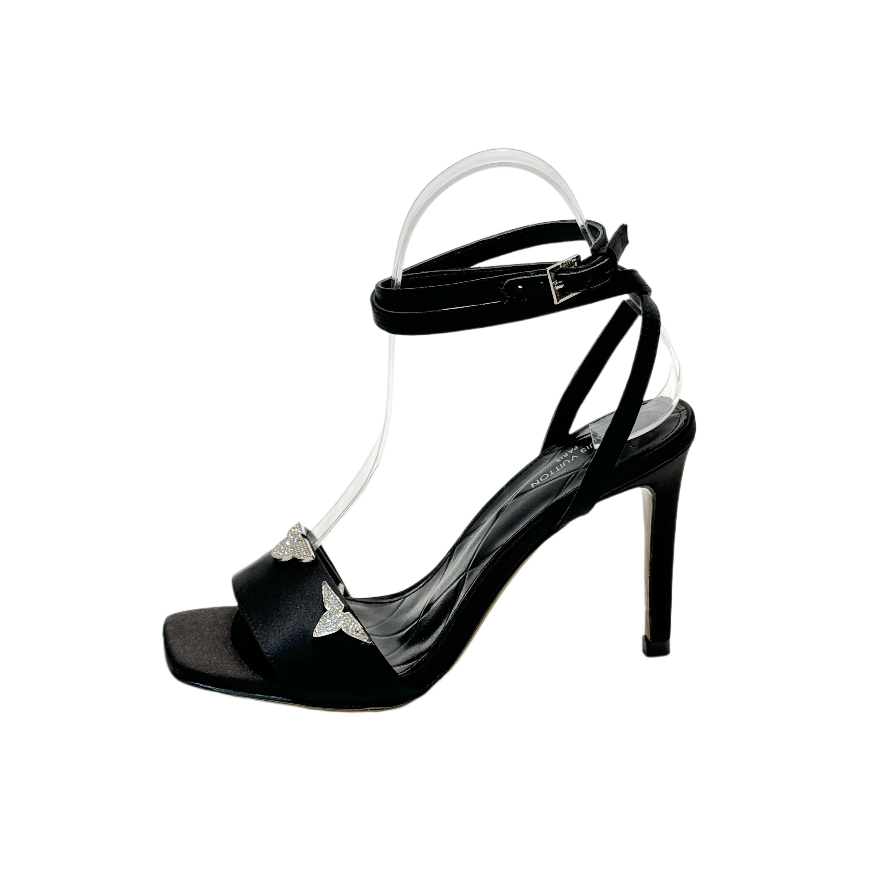 LV 26S HIGH-HEELED SANDALS 90 MM IN BLACK SATIN