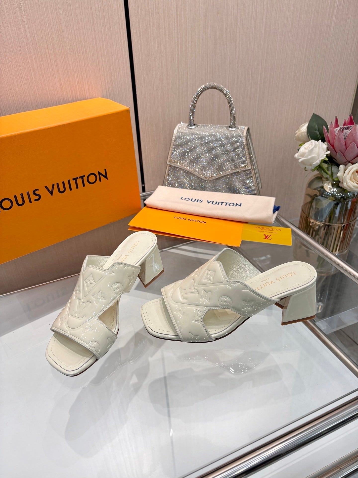 LV 26S HIGH-HEELED SANDALS 55 MM IN CREAM WHITE SHINY CALFSKIN