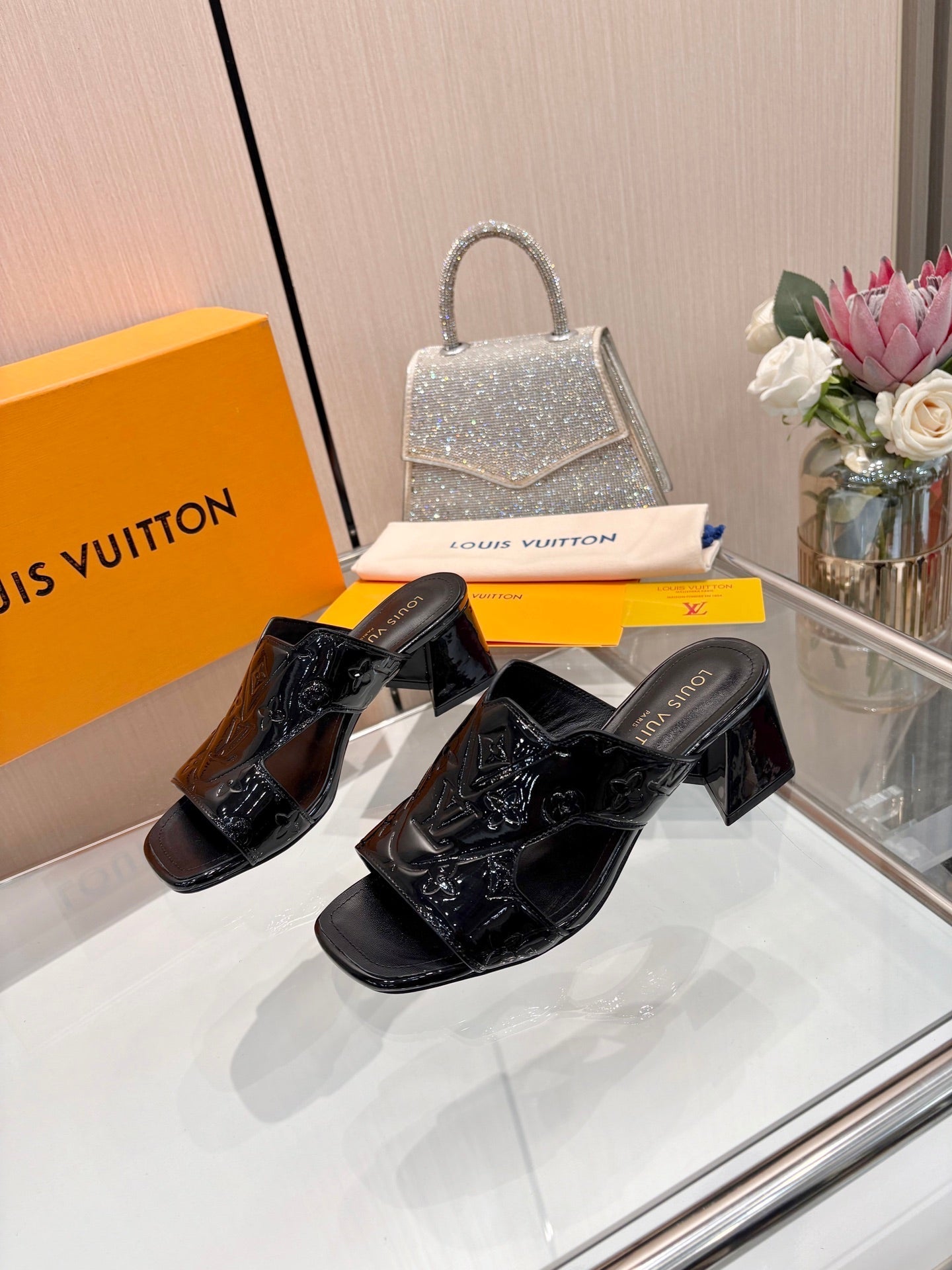 LV 26S HIGH-HEELED SANDALS 55 MM BLACK SHINY CALFSKIN