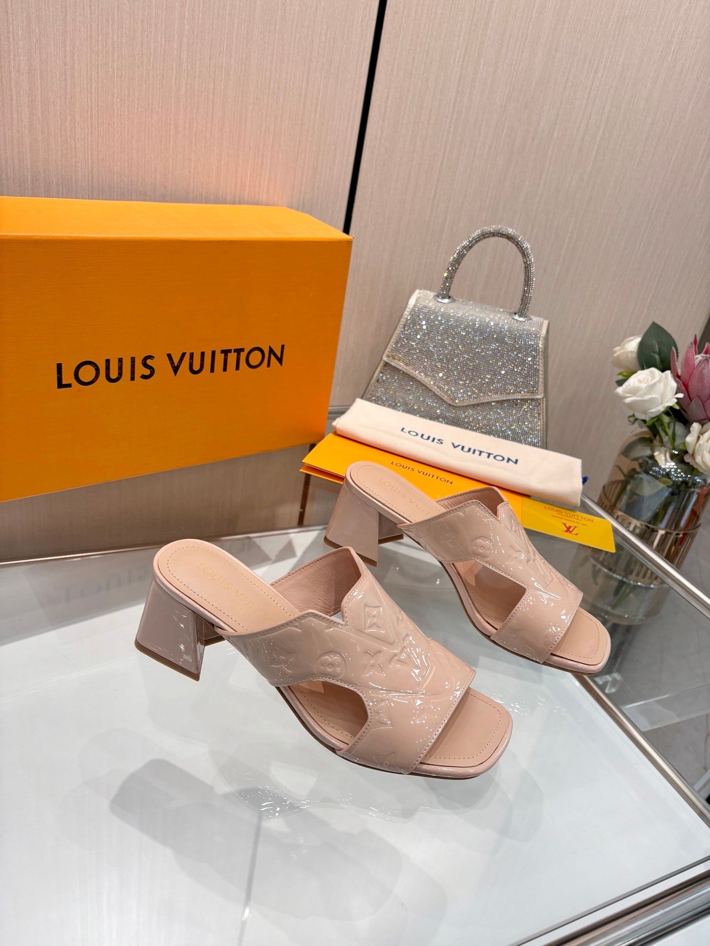 LV 26S HIGH-HEELED SANDALS 55 MM IN SOFT BEIGE PINK SHINY CALFSKIN