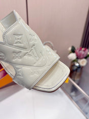 LV 26S HIGH-HEELED SANDALS 90 MM IN CREAM WHITE SHINY CALFSKIN