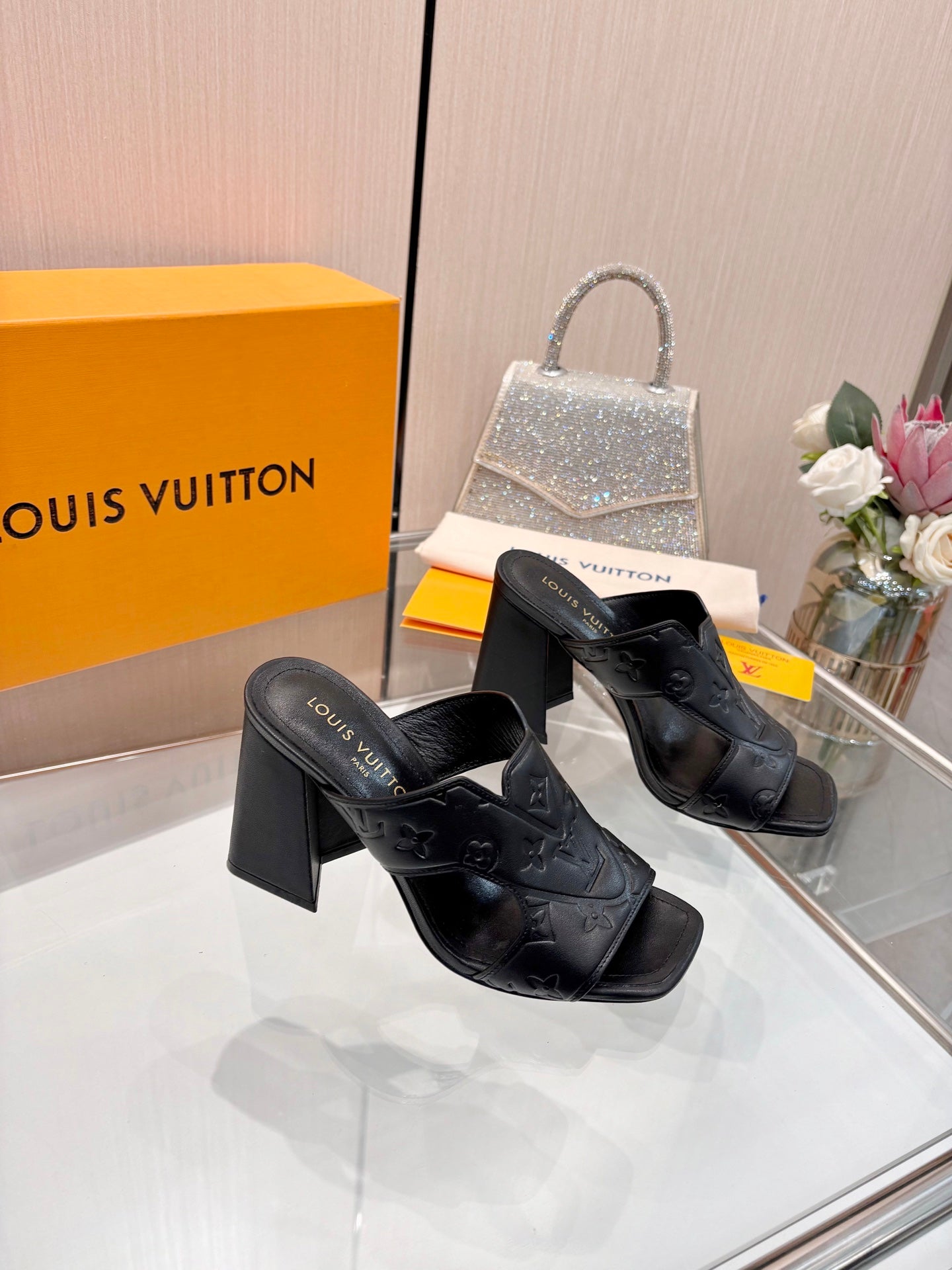 LV 26S HIGH-HEELED SANDALS 90 MM IN BLACK CALFSKIN