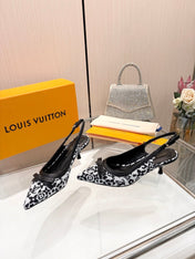 LV 26S BOW-DETAIL SLINGBACK PUMPS 55 MM IN WHITE AND BLACK MONOGRAM CANVAS